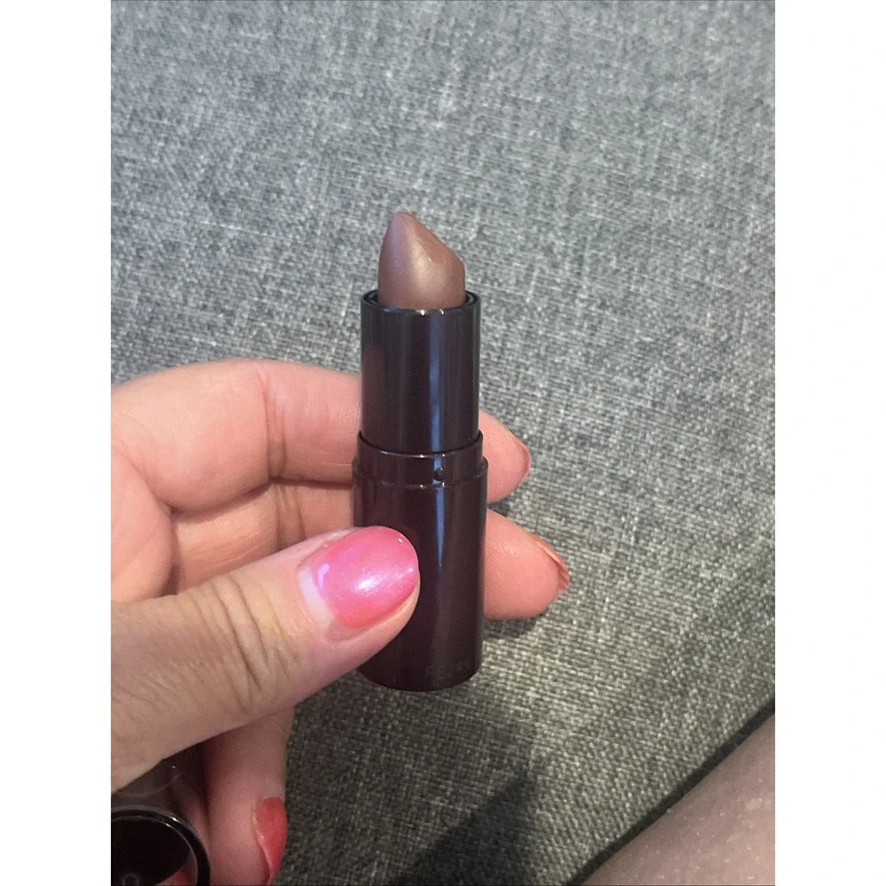 Maybelline Mineral Power Lipcolor Lipstick RAISIN #450 NEW.